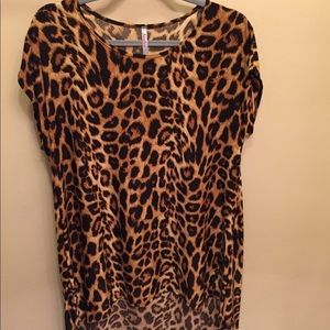 Women’s high/low tunic